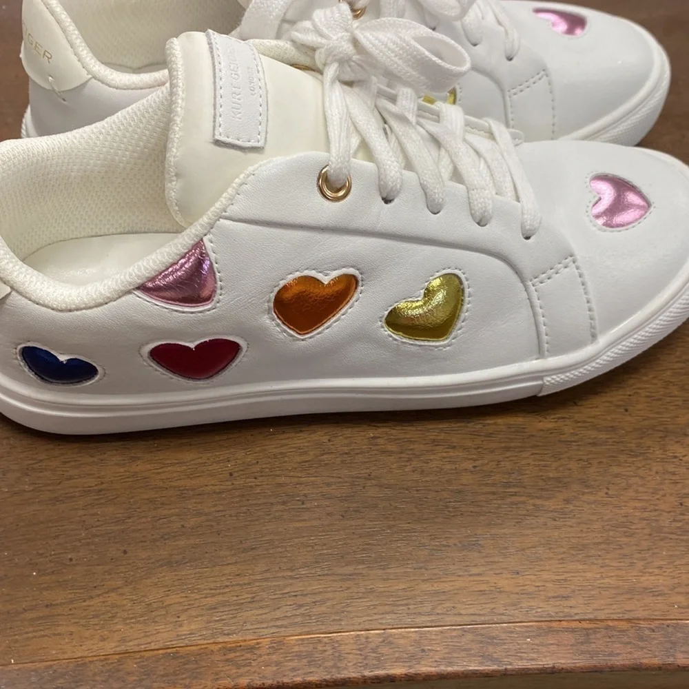 LANE LOVE SNEAKER. KURT GEIGER LONDON
